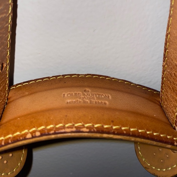 Louis Vuitton crossbody - Picture 3 of 16